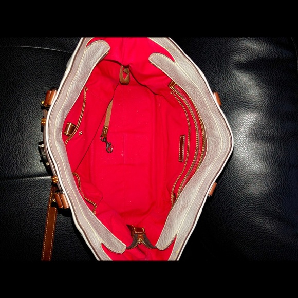 Gray Dooney and bourke - Picture 3 of 8